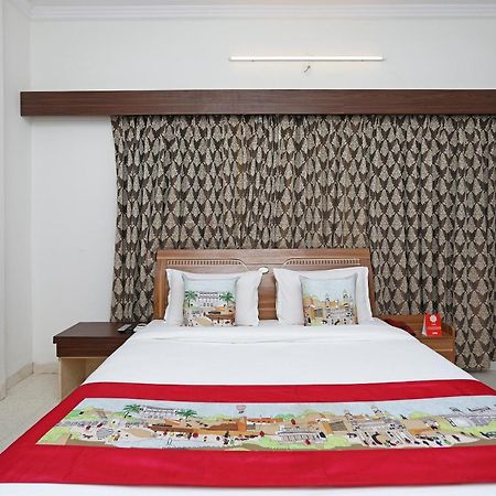Hotel O 10671 Hotel Sai Prem Насик Экстерьер фото