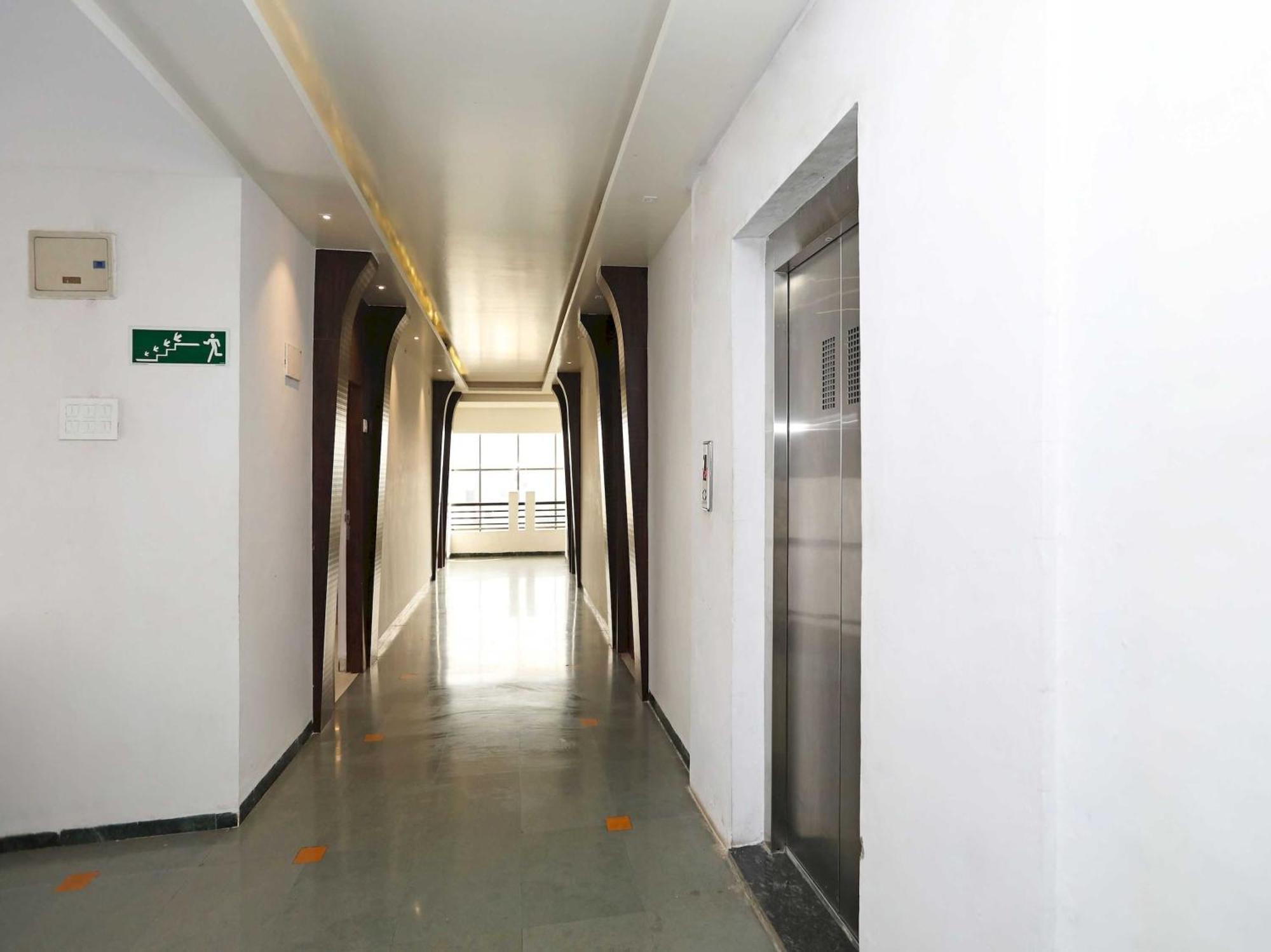Hotel O 10671 Hotel Sai Prem Насик Экстерьер фото