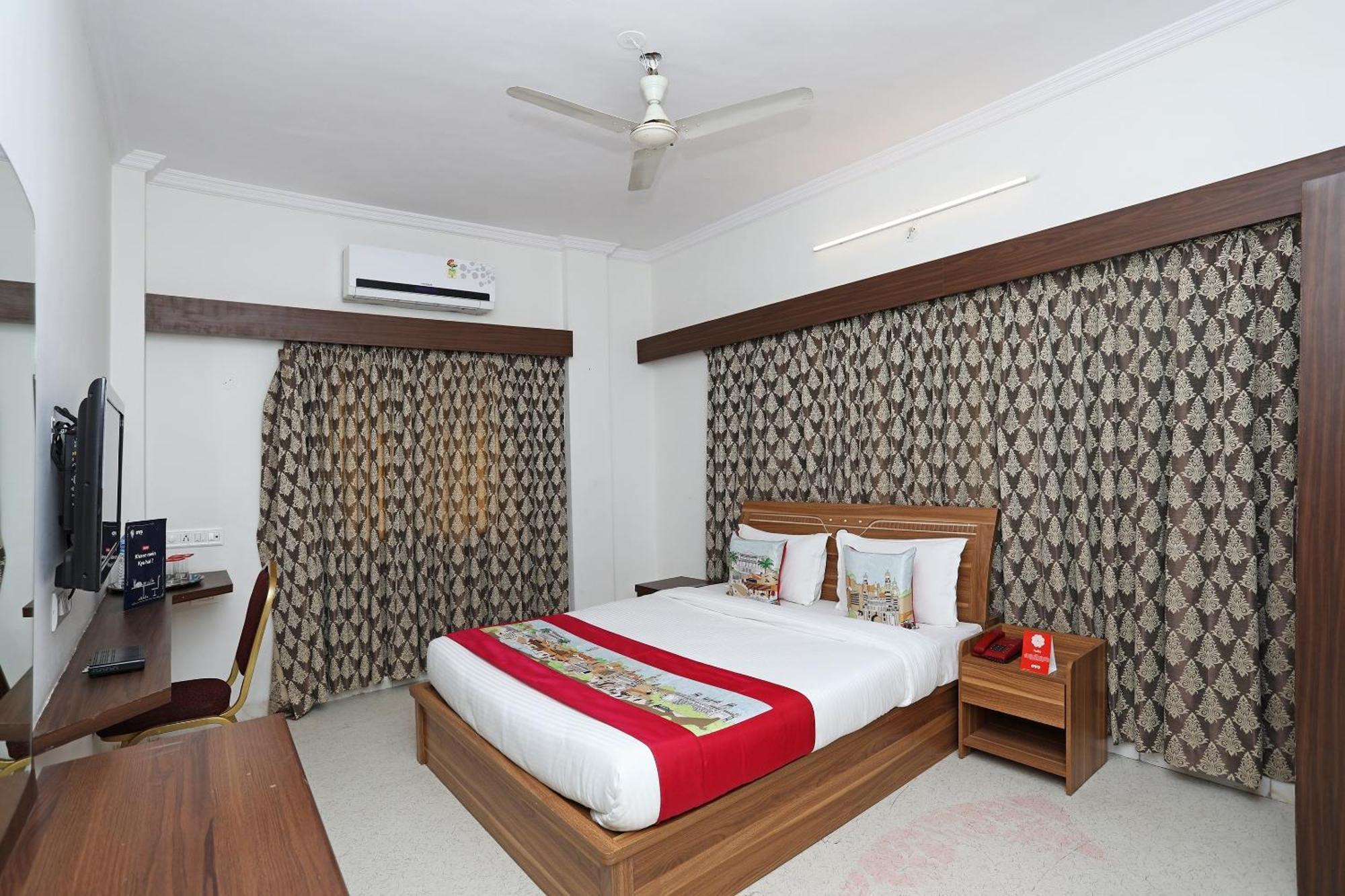 Hotel O 10671 Hotel Sai Prem Насик Экстерьер фото
