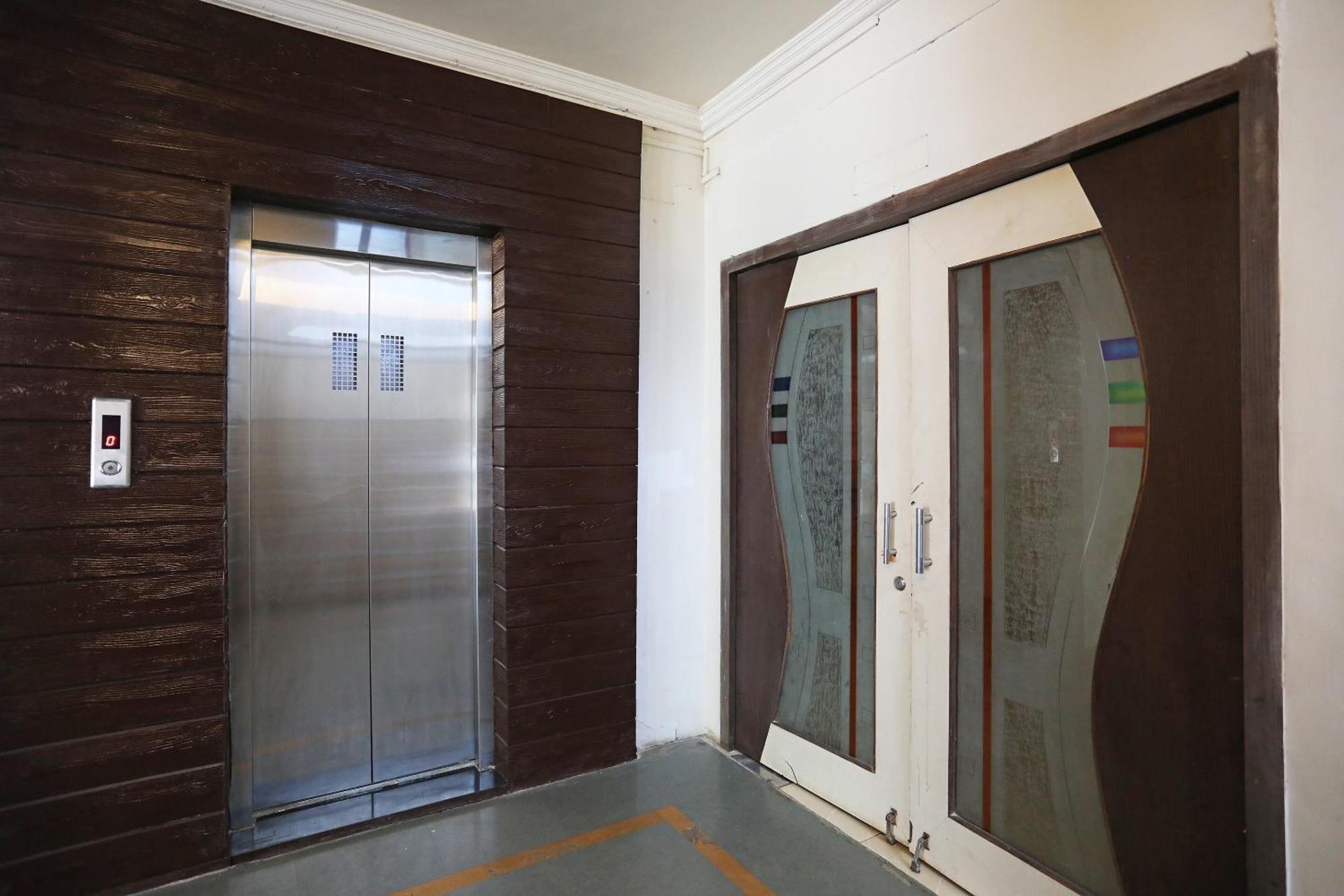 Hotel O 10671 Hotel Sai Prem Насик Экстерьер фото
